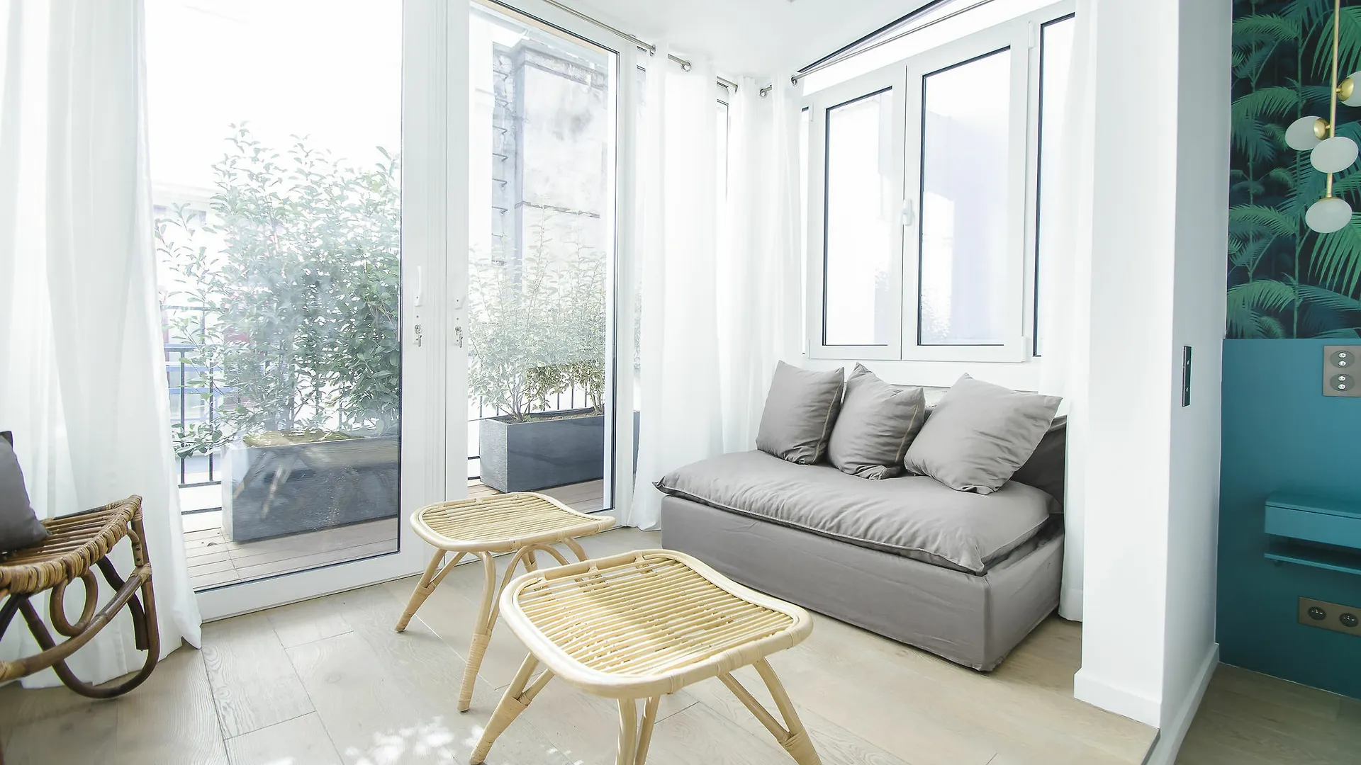 Luxury In Opera - The Louvre Apartment